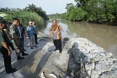 Wakil Bupati Asahan Tinjau Kondisi Sekolah dan Akses yang Mengalami Kerusakan Akibat Longsor