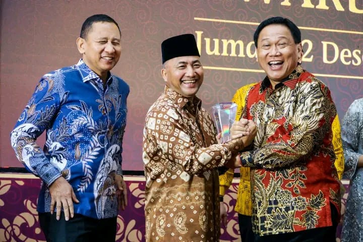 Apriyadi Dinobatkan Kepala Daerah Inovatif Tahun 2023