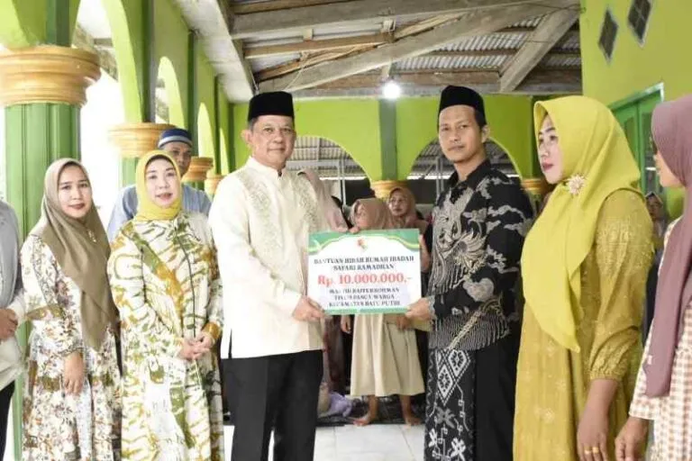 Pj Bupati Firsada Mengikuti Safari Ramadhan Di Panca Marga