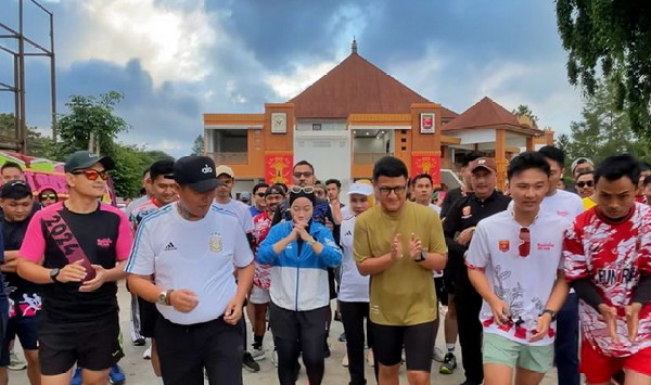 Pj Bupati Nukman Lepas Peserta Fun Run