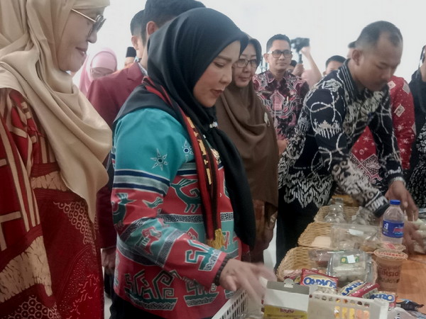 Walikota Eva Dwiana Resmikan Aula Universitas Muhammadiyah Lampung