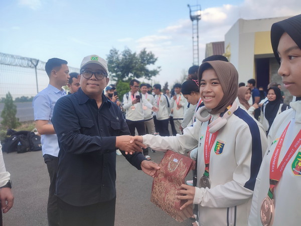 Pj Gubernur Lampung Sambut Kepulangan Kontingen Lampung pada PON XXI 2024