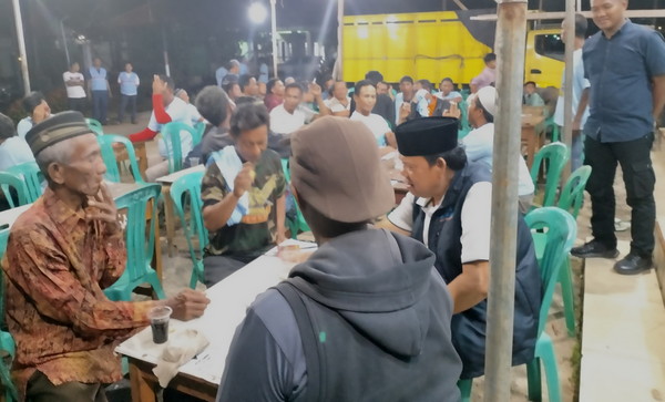 Bang Azwar Ikut Meriahkan Lomba Gaple Bersama Masyarakat