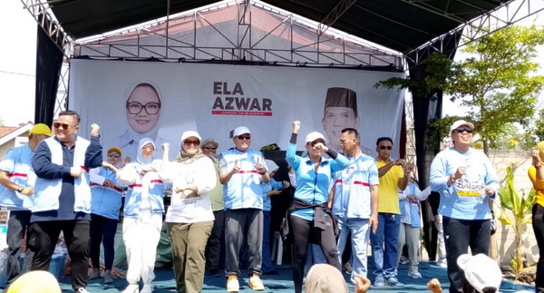 Ela-Azwar Hadi Sapa Warga Labuhan Maringgai Lampung Timur