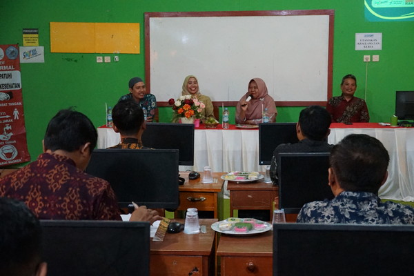 DRTPM Darmajaya Hadirkan Teknologi Nirkabel di Sekolah Pedesaan